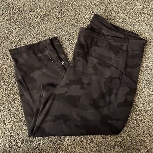 Lululemon Swift Speed HR Crop Camo Size 18